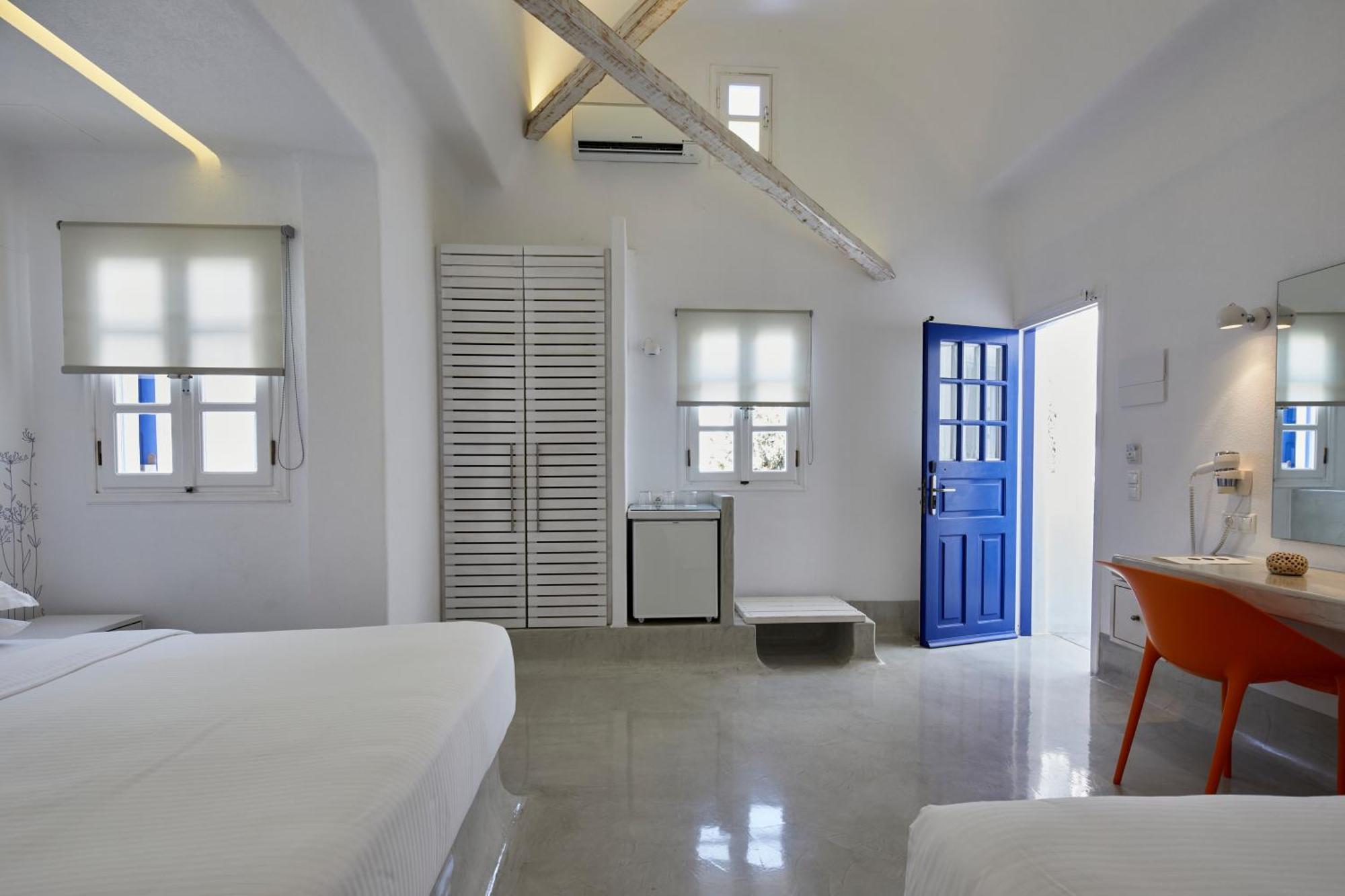 Kouros Village Hotel - Adults Only Perissa  Room photo